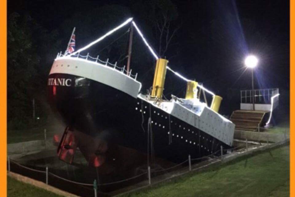 Titanic Park Bed & Breakfast Ban Bo  Luaran gambar